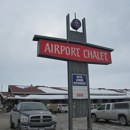 Airport Chalet Hotel Whitehorse Exterior foto